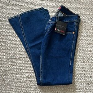 NWT Vintage Y2K Levi's Low Bell Type ! Low Rise Boot Cut Jeans Size 5 M